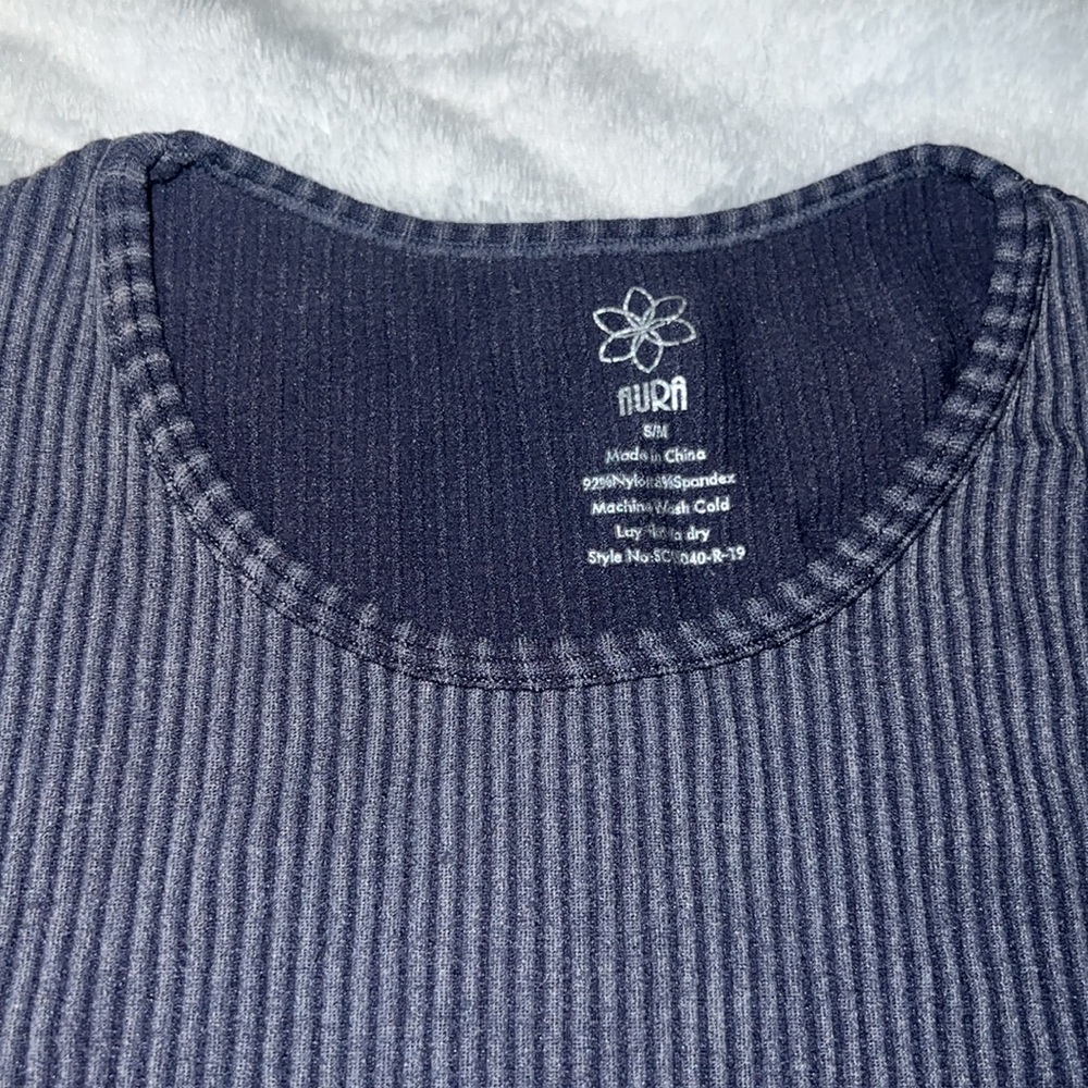 Ribbed Tee - Picture 4 of 4